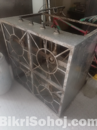 ৪ বার্নার গাসের চুলা হোটেলের জন্য।